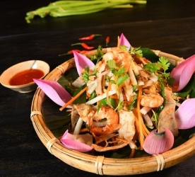 Gỏi ngó sen tôm thịt 