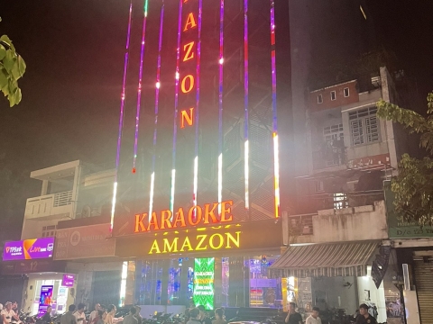Không gian AMAZON